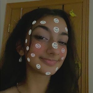 Meet your Posher, Razan